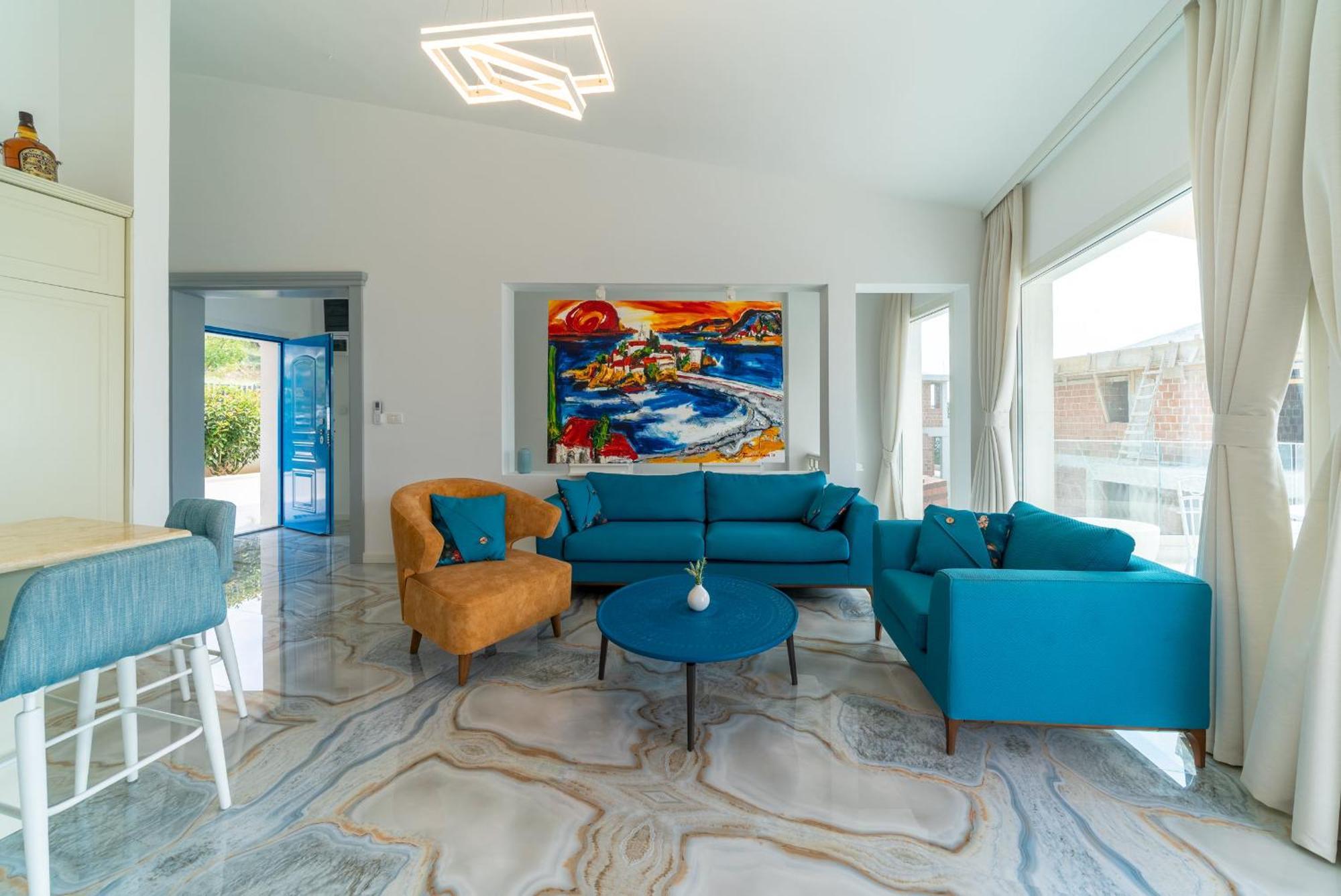 Villa 23 *